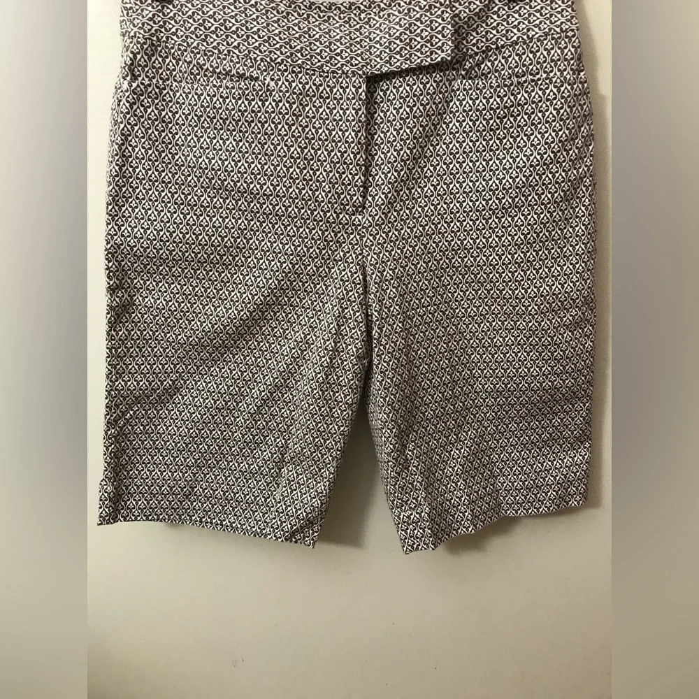 Talbots Womens Cotton Mid Rise Wide Leg All Over Print Bermuda Shorts Size 10